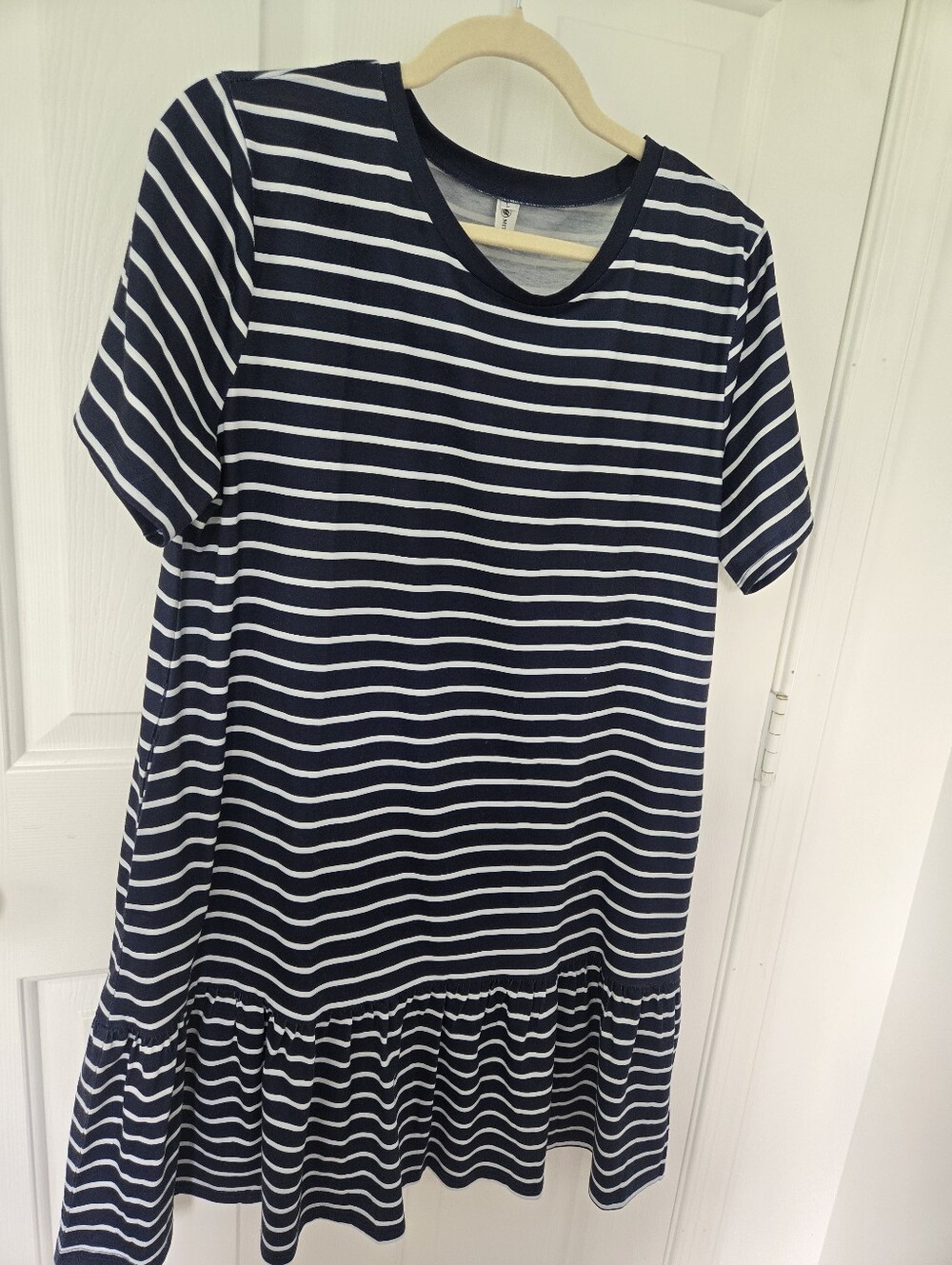 Women's Navy & White Striped Ruffle-Hem Dress With Pockets